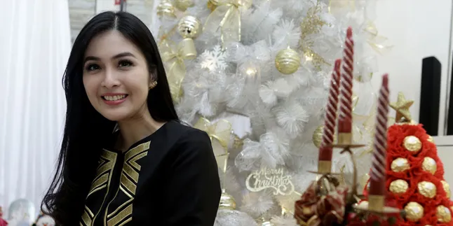 Kebahagiaan Sandra Dewi Natal Pertama Bareng Pacar