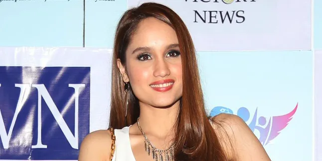 Kebakaran Hotel Dubai, Ibu Cinta Laura Pikir Ada Serangan Teroris Kebakaran Hotel Dubai, Ibu Cinta Laura Pikir Ada Serangan Teroris