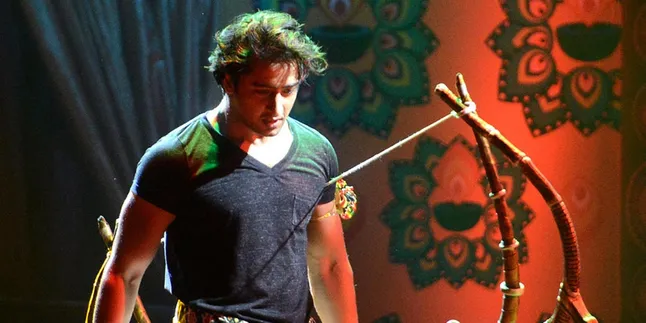 Kebanjiran Kado Dari Fans, Shaheer Sheikh 'Mengeluh' Kebanjiran Kado Dari Fans, Shaheer Sheikh 'Mengeluh'
