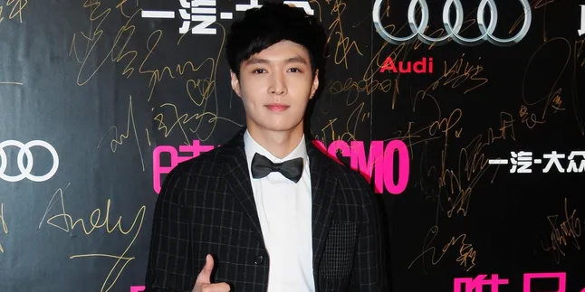 Kecelakaan Motor Saat Syuting, Lay EXO Harus Pakai Kursi Roda Kecelakaan Motor Saat Syuting, Lay EXO Harus Pakai Kursi Roda