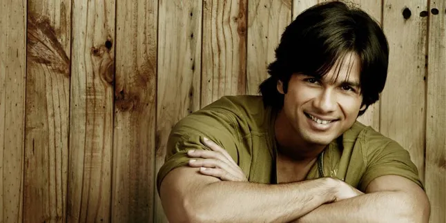 Kecelakaan Syuting, Tubuh Shahid Kapur Terbakar Kecelakaan Syuting, Tubuh Shahid Kapur Terbakar