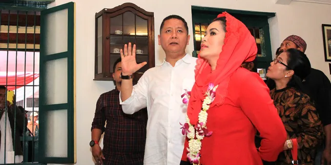 Kedekatan Puti Guntur Soekarno & Seleb-Seleb Tenar Indonesia