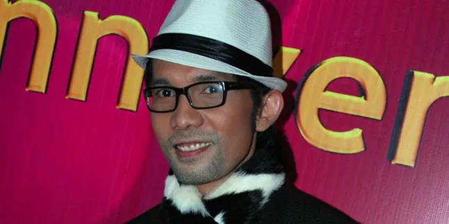 Kegiatan Padat, Indra Herlambang Tunda Pacaran