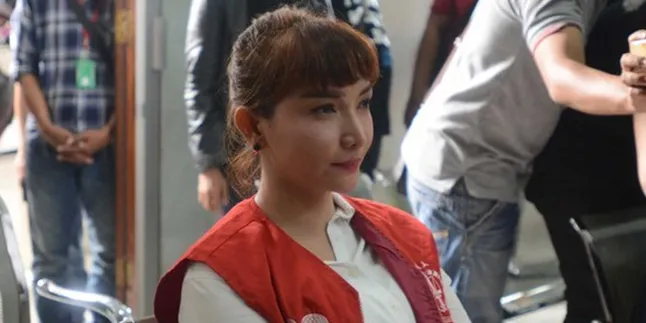 Kegiatan Roro Fitria di Dalam Rutan, Sibuk Ajarkan Menyanyi dan Menari