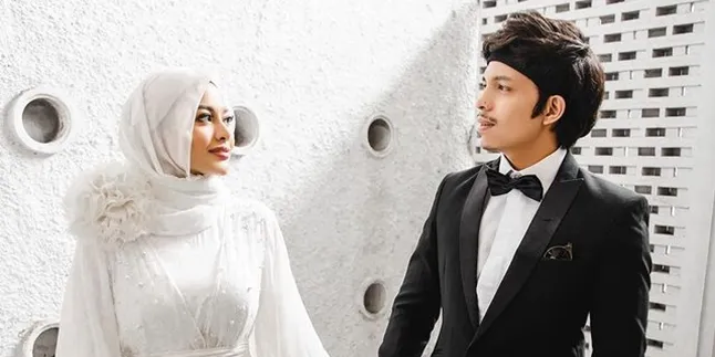 Kehamilan Aurel Hermansyah Masuk Usia 4 Bulan, Atta Halilintar Jadi Lebih Protektif Gara-gara Ini Kehamilan Aurel Hermansyah Masuk Usia 4 Bulan, Atta Halilintar Jadi Lebih Protektif Gara-gara Ini