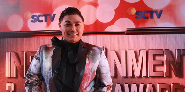 Kejora, Persembahan Ivan Gunawan Untuk Ayu Ting Ting