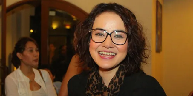 Keluar Penjara, Cynthiara Alona Jalani Ritual Buang Sial