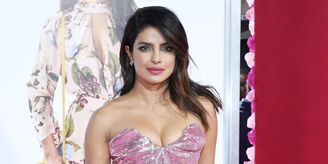 Keluarga Disebut Tak Sukai Priyanka Chopra, Ipar Nick Jonas Ngamuk Keluarga Disebut Tak Sukai Priyanka Chopra, Ipar Nick Jonas Ngamuk