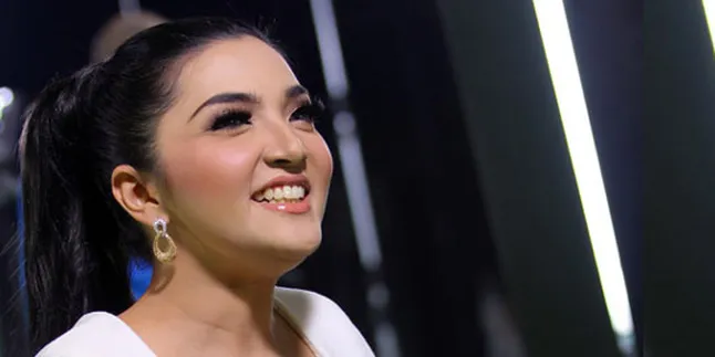 Keluarga Ingin Bawa Ashanty ke Singapura, Anang Belum Mau