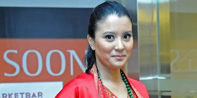 Keluarga Marcella Zalianty Rayakan Valentine di Bioskop