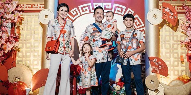 Ruben Onsu's Family Celebrates Chinese New Year for the First Time, Betrand Peto Receives Many Ampao