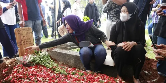 Keluarga Ungkap Wasiat Rini S Bon Bon Sebelum Meninggal Dunia