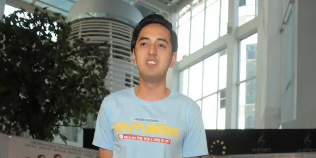 Kemal Palevi: Youtube Itu Tempat Kita Berkarya dan Cari Uang Kemal Palevi: Youtube Itu Tempat Kita Berkarya dan Cari Uang