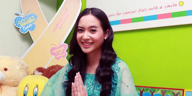 Kematian Nenek Bikin Elvira Devinamira Peduli Cancer Survivor Kematian Nenek Bikin Elvira Devinamira Peduli Cancer Survivor