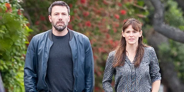 Kembali Bahagia, Ben Affleck & Jennifer Garner Benar-Benar Rujuk?