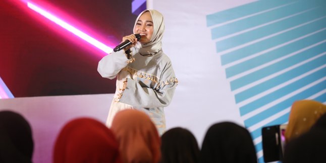 Kembali ke Dunia Musik, Fatin Akan Rilis Album Baru Tahun Depan