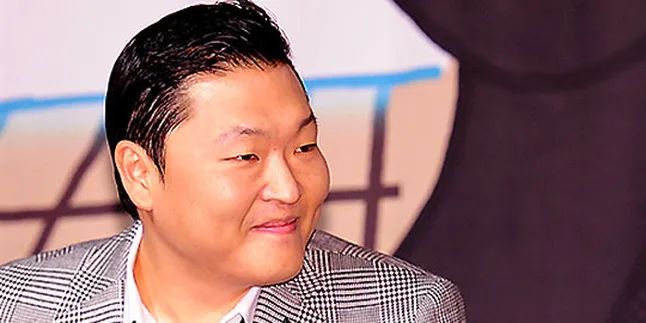 Kembali ke Korea, PSY Justru 'Diusir' Oleh Netizens?