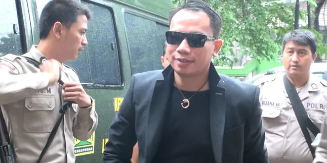Kembali Masuk Penjara, Vicky Prasetyo Merasa Janggal Kembali Masuk Penjara, Vicky Prasetyo Merasa Janggal