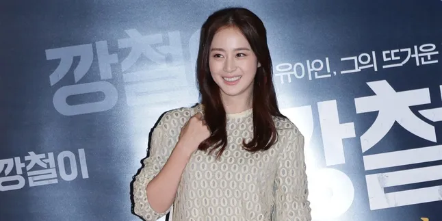 Kembali Potong Rambut Pendek, Style Kim Tae Hee Langsung Meledak!