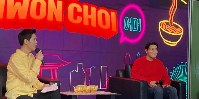 Kembali Sapa Fans di Jakarta, Siwon: Kalian Tambah Cantik