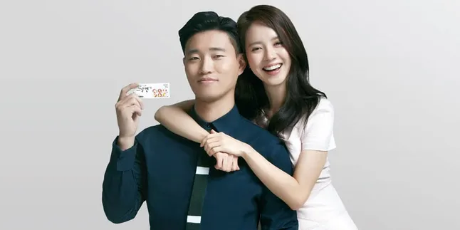 Kemesraan Monday Couple Bikin Shock Staf 'Running Man', Ada Apa? Kemesraan Monday Couple Bikin Shock Staf 'Running Man', Ada Apa?