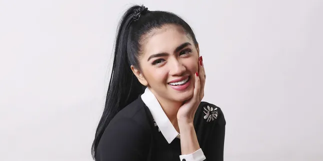 Kena Gosip Miring Jelang Natal, Angel Karamoy: Kasihan Keluarga