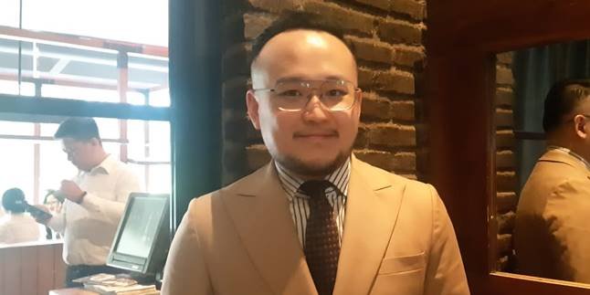 Impacted by Corona, Samuel Wongso's Travelling Tailor Business is Postponed