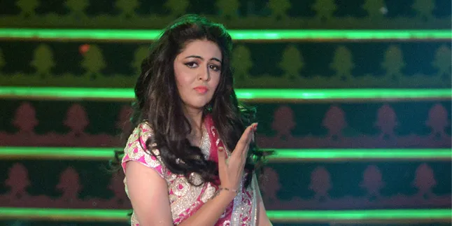 Kena Pemadaman, Lokasi Syuting Shafaq Naaz Panas dan Gelap Gulita