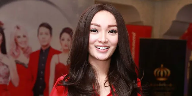 Kena Penipuan Ratusan Juta, Zaskia Gotik Kapok Belanja Online