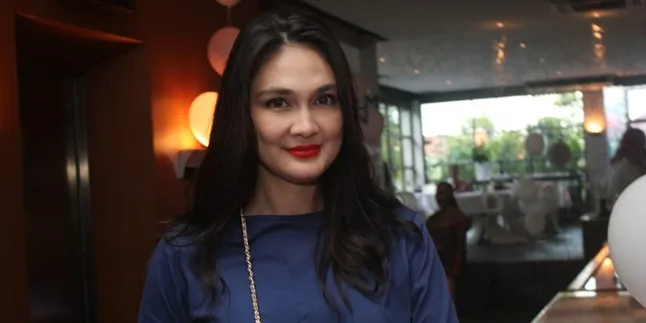 Kenal Dekat Dengan Banyak Artis, Luna Maya Mudah Melobi