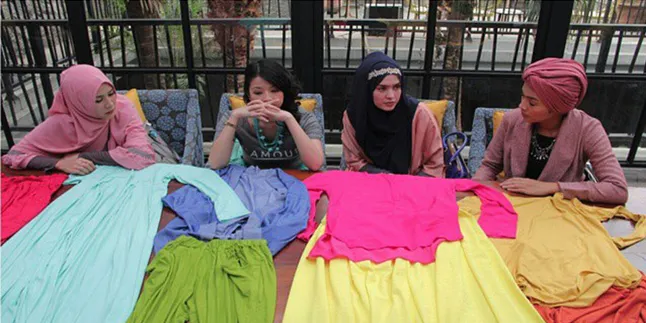 Kenalan Yuk Dengan Empat Sahabat 'HIJAB' Ini