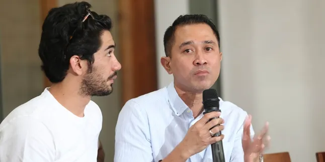 Kenalkan Buku, Tiap Malam Lukman Sardi Baca Cerita Untuk Anak Kenalkan Buku, Tiap Malam Lukman Sardi Baca Cerita Untuk Anak
