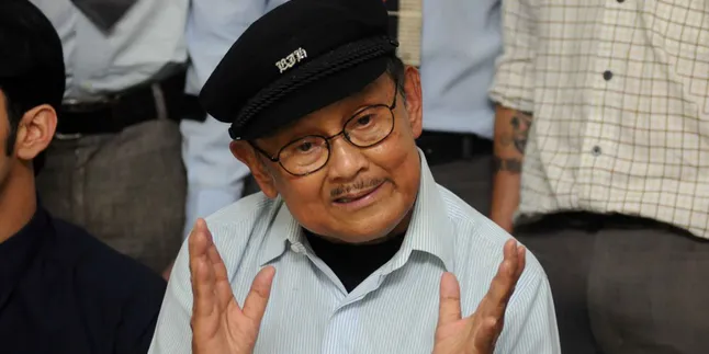 Kenang Duet Reza & BCL, BJ Habibie Bakal Nonton 'MY STUPID BOSS' Kenang Duet Reza & BCL, BJ Habibie Bakal Nonton 'MY STUPID BOSS'