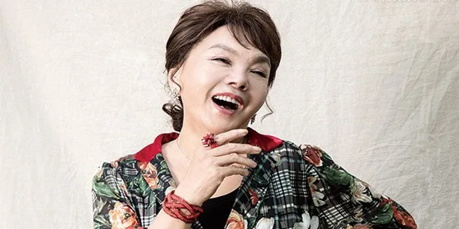 Kenang Kim Soo-mi, Wajib Tonton 5 Film Populer yang Dibintanginya Ini Kenang Kim Soo-mi, Wajib Tonton 5 Film Populer yang Dibintanginya Ini