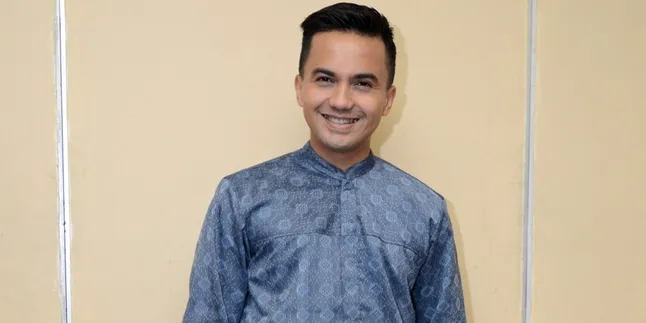 Kenang Masa Dulu, Sahrul Gunawan Pamerkan Foto Jadul