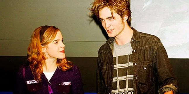 Kenangan Lucu! Ketika Robert Pattinson Lupa Nama Emma Watson Kenangan Lucu! Ketika Robert Pattinson Lupa Nama Emma Watson