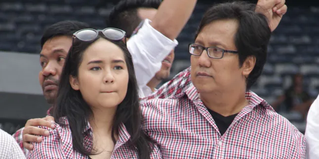 Kenangan Terakhir Erwin Gutawa Dengan Almarhumah Ibunya Kenangan Terakhir Erwin Gutawa Dengan Almarhumah Ibunya