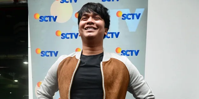 Kenapa Billy Syahputra Nggak Siap Nikahi Susan Sameh? Kenapa Billy Syahputra Nggak Siap Nikahi Susan Sameh?