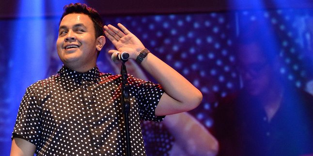 Kenapa Tulus Jadi Brand Ambassador Produk Kosmetik?