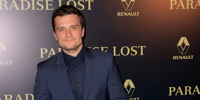 Kencan Mesra, Josh Hutcherson - Claudia Traisac Pakai Baju Kembar Kencan Mesra, Josh Hutcherson - Claudia Traisac Pakai Baju Kembar