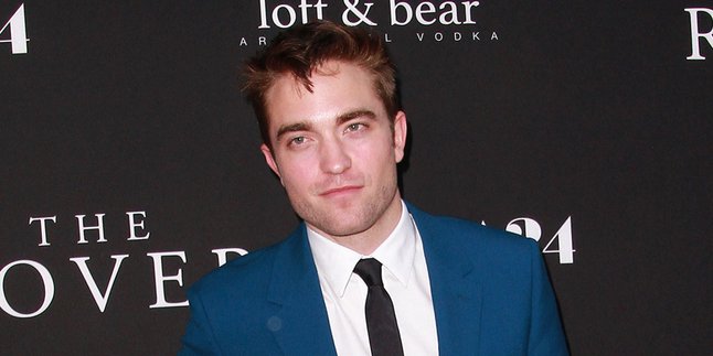 Kencan Mesra, Robert Pattinson Makin Menyatu Dengan FKA Twigs