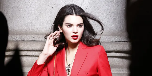 Kendall Jenner Ternyata Alien Berwajah Mengerikan, Mau Bukti?
