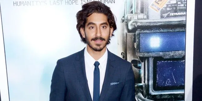 Kepergok Dinner Bareng, Dev Patel dan Nargis Fakhri Pacaran? Kepergok Dinner Bareng, Dev Patel dan Nargis Fakhri Pacaran?