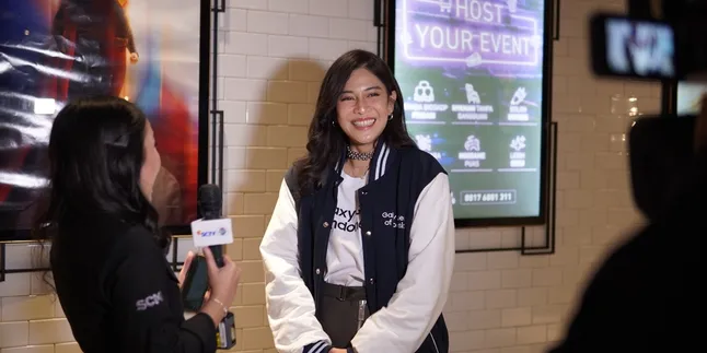 Check out Dian Sastrowardoyo who is part of the Exclusive Video - Galaxy Quest of Indonesia, What's the Story?
