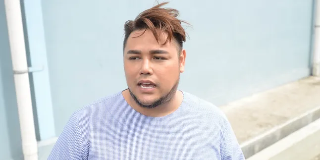 Kerap Dihina Netizen, Ivan Gunawan: Saya Manusia Biasa, Bukan Malaikat! Kerap Dihina Netizen, Ivan Gunawan: Saya Manusia Biasa, Bukan Malaikat!