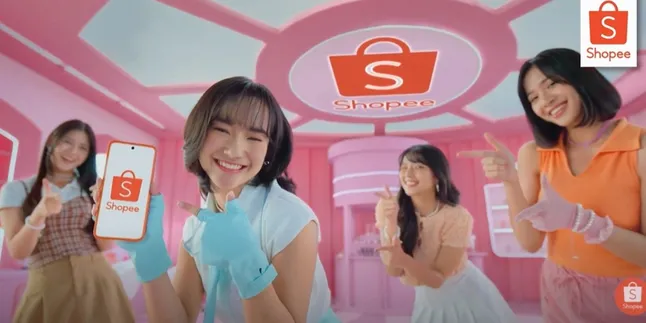 Keren Banget! Grup JKT48 Digandeng Jadi Bintang Iklan Terbaru Shopee 11.11 Big Sale Keren Banget! Grup JKT48 Digandeng Jadi Bintang Iklan Terbaru Shopee 11.11 Big Sale