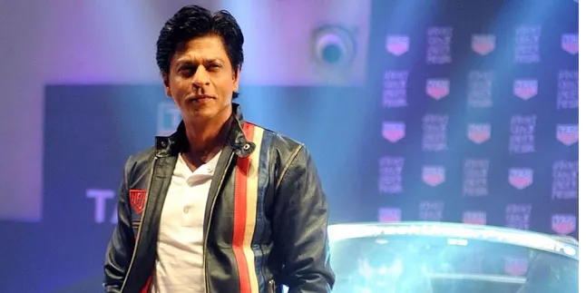 Keren Banget! Shahrukh Khan Bisa 'Terbang' Tanpa Tali Pengaman
