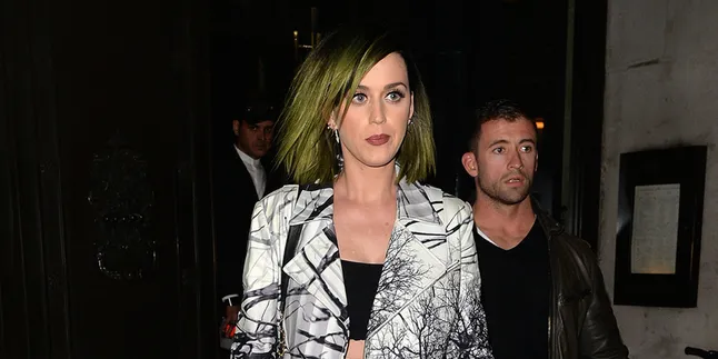Keren Sih, Tapi Gaya Katy Perry Ini Ternyata Menjiplak ...