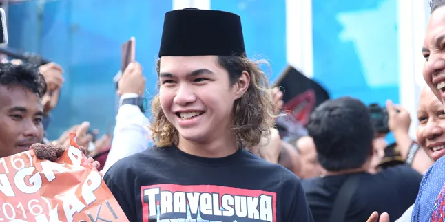 Kerinduan Dul Jaelani Selama Setahun Ditinggal Ahmad Dhani Jalani Hukuman Penjara Kerinduan Dul Jaelani Selama Setahun Ditinggal Ahmad Dhani Jalani Hukuman Penjara