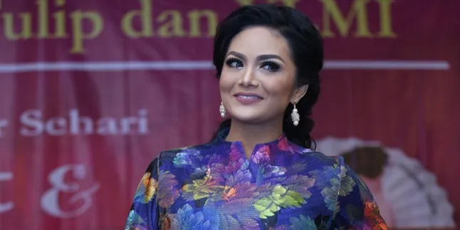 Kerja di Ramadan, Krisdayanti Dapat Kepercayaan Dari Raul Lemos Kerja di Ramadan, Krisdayanti Dapat Kepercayaan Dari Raul Lemos